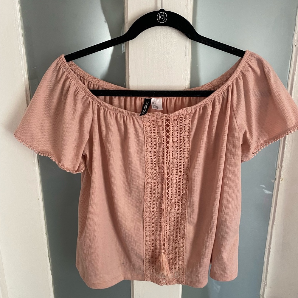 T&T DIVIDED Eyelet Top